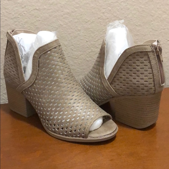 Bootie - Picture 2 of 8